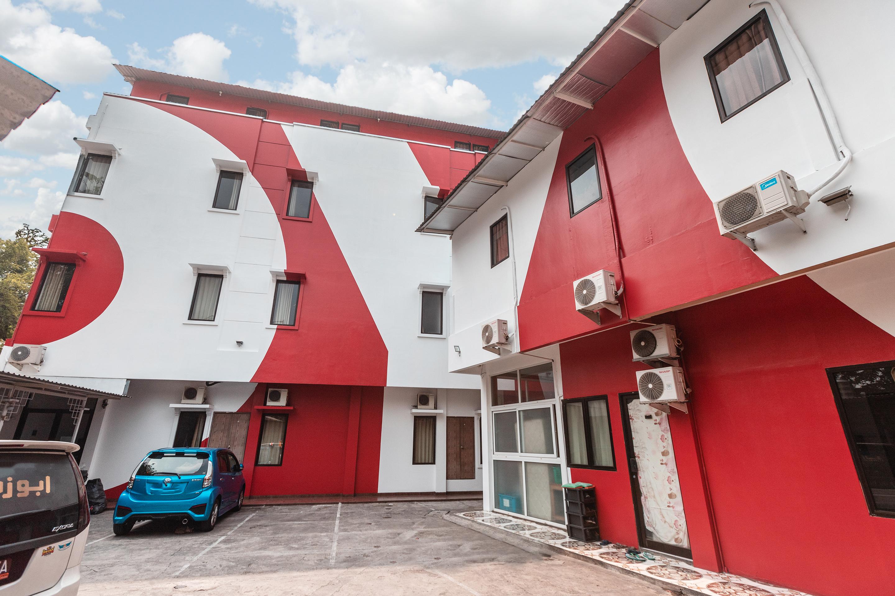 Super Oyo 866 Idola Residence Джакарта Екстер'єр фото