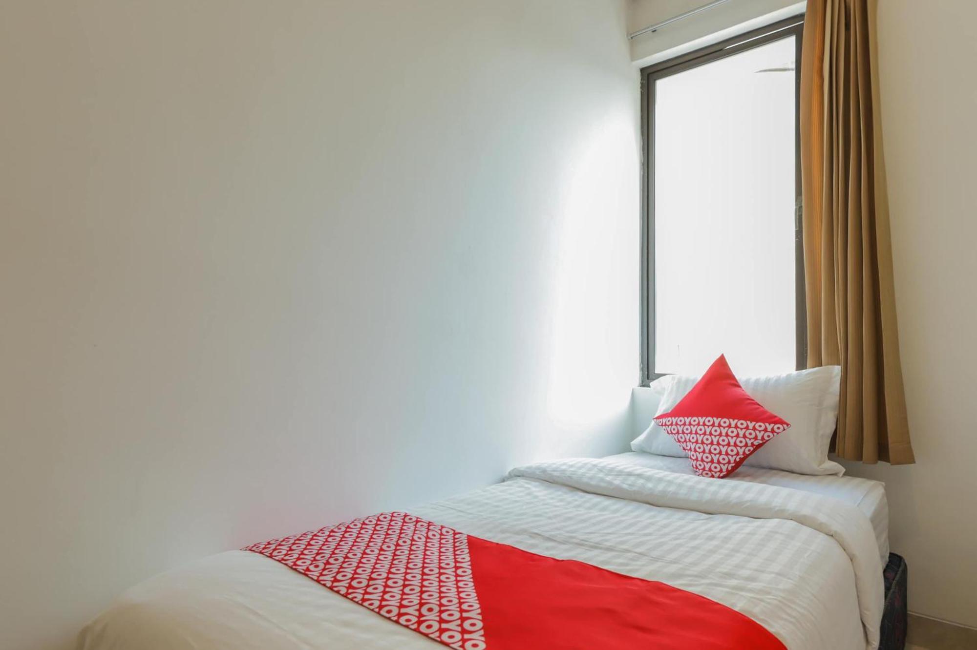 Super Oyo 866 Idola Residence Джакарта Екстер'єр фото