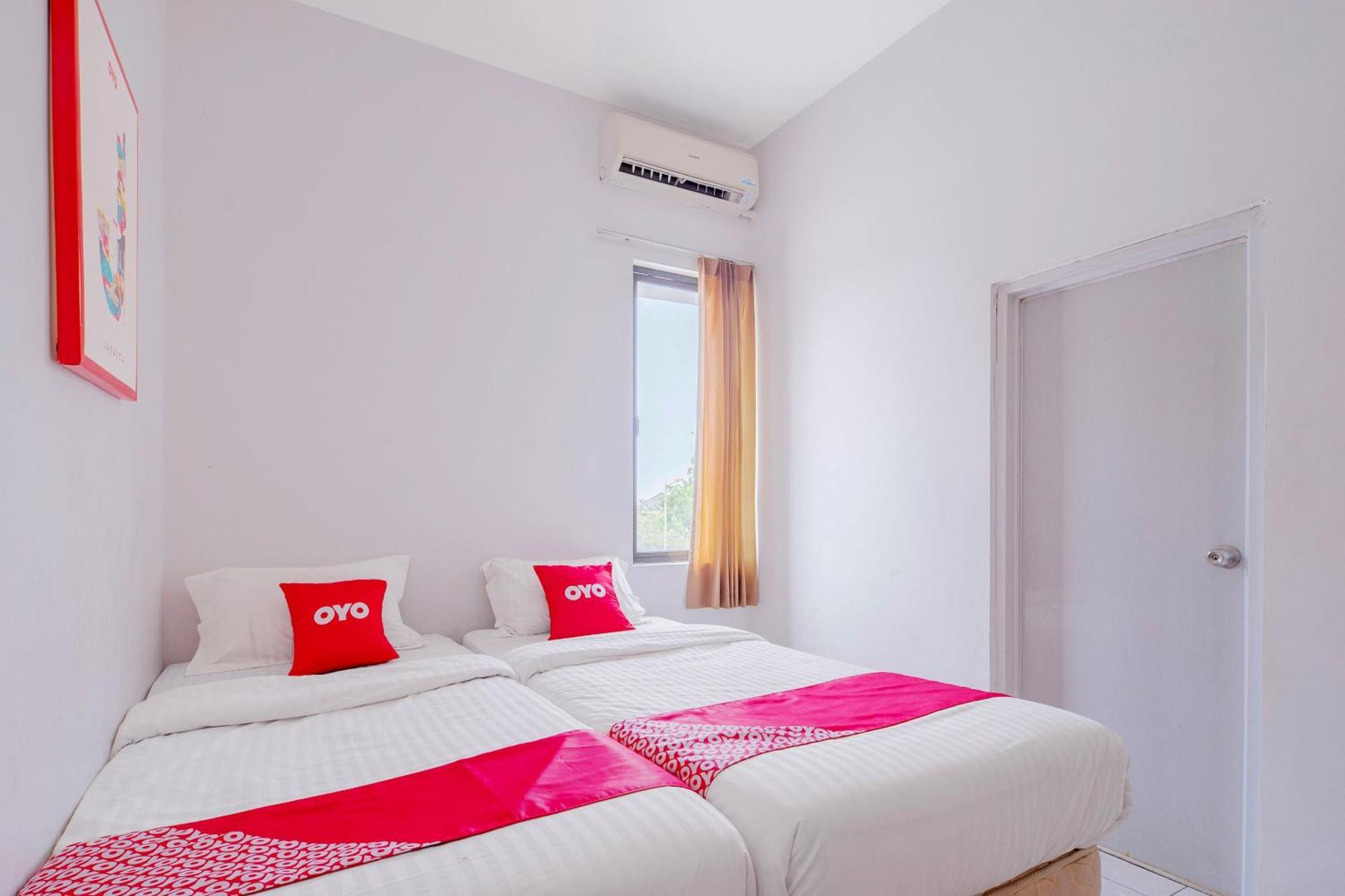 Super Oyo 866 Idola Residence Джакарта Екстер'єр фото