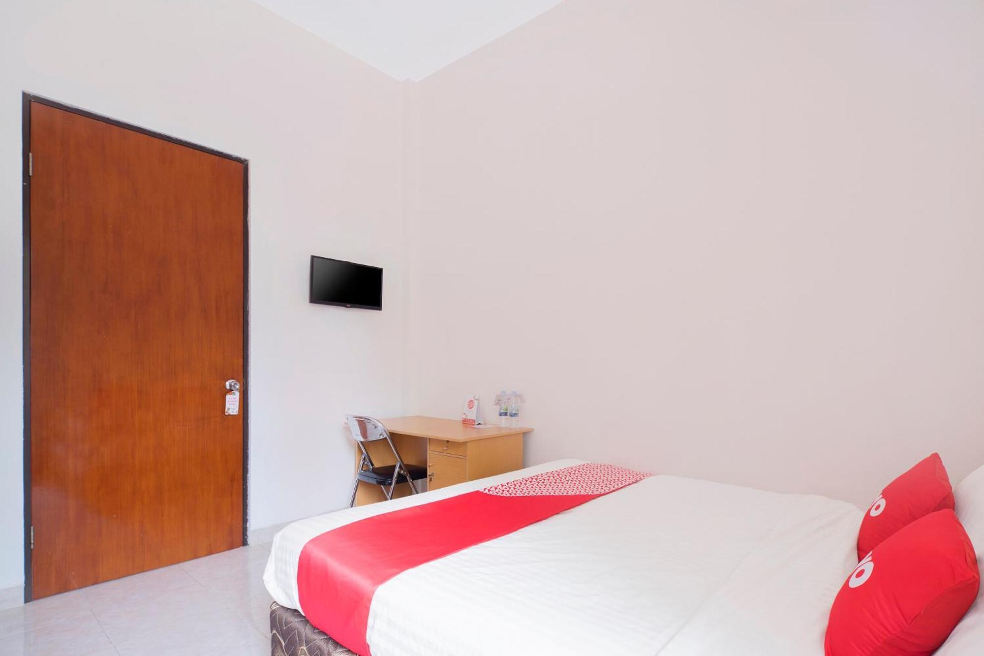 Super Oyo 866 Idola Residence Джакарта Екстер'єр фото