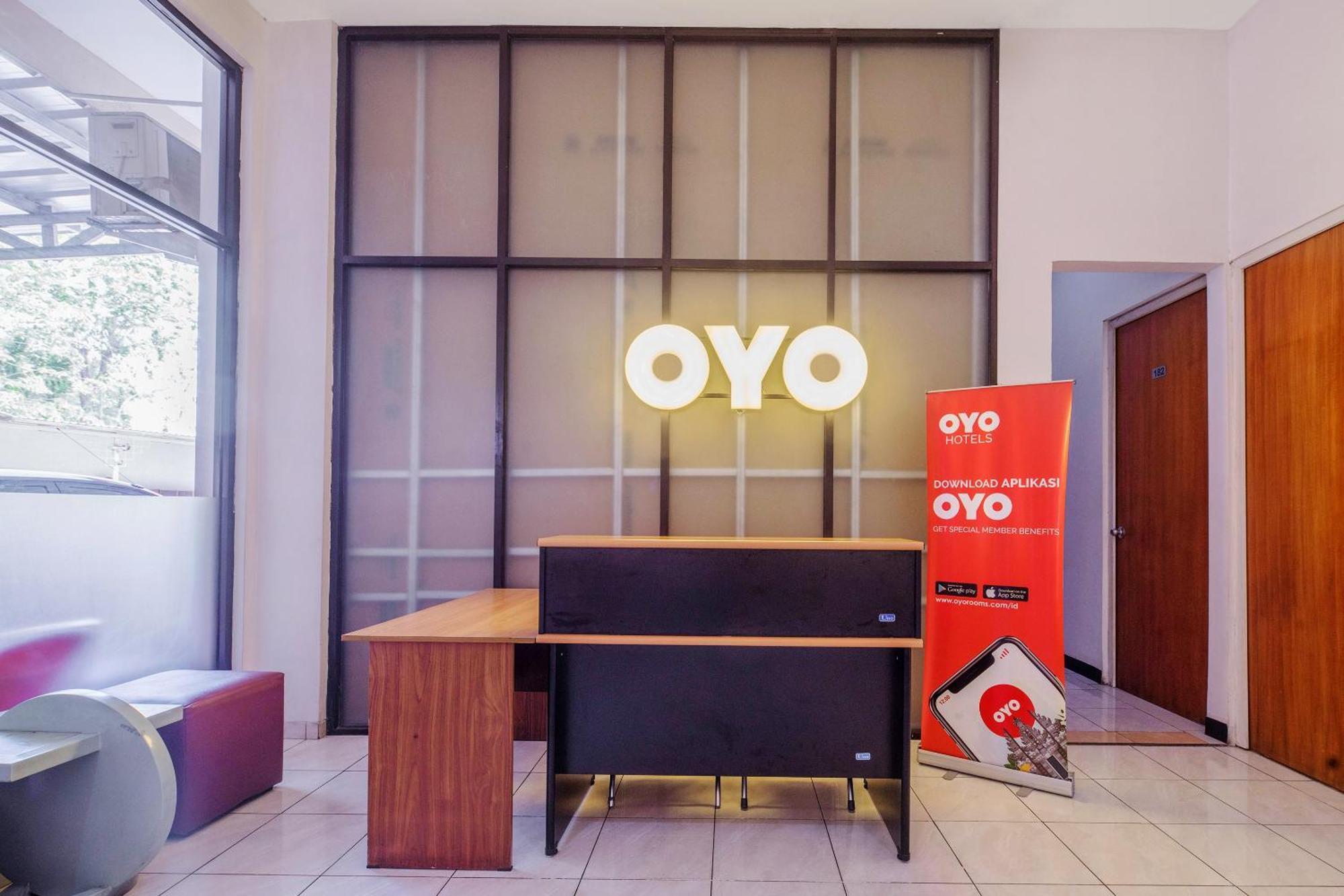Super Oyo 866 Idola Residence Джакарта Екстер'єр фото
